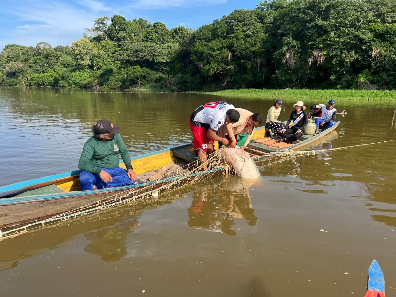 Com o apoio do Floresta + Amaz&ocirc;nia, comunidades do M&eacute;dio Juru&aacute; fortalecem integra&ccedil;&atilde;o de gera&ccedil;&otilde;es no manejo do pirarucu